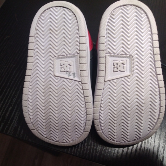 Boys tennis shoes - Picture 7 of 7